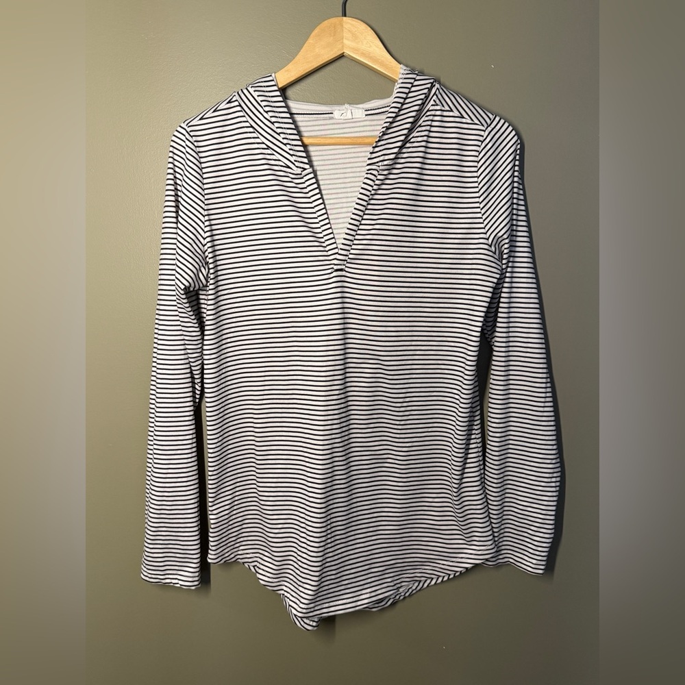 Ardene Striped Black and White Women's Top Medium